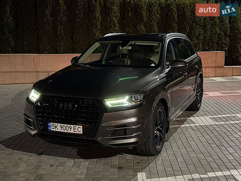 Audi Q7 2015