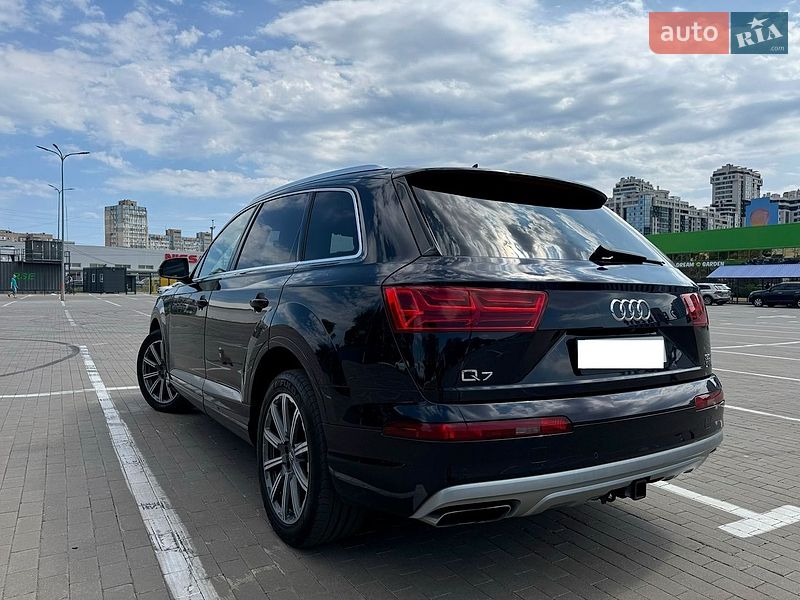 Позашляховик / Кросовер Audi Q7 2017 в Одесі