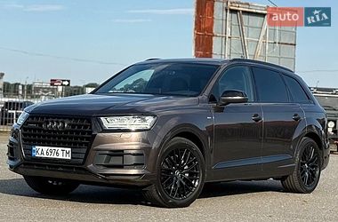 Внедорожник / Кроссовер Audi Q7 2016 в Киеве