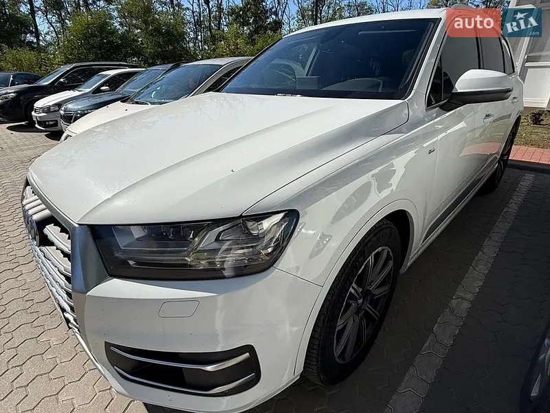 Audi Q7 2016