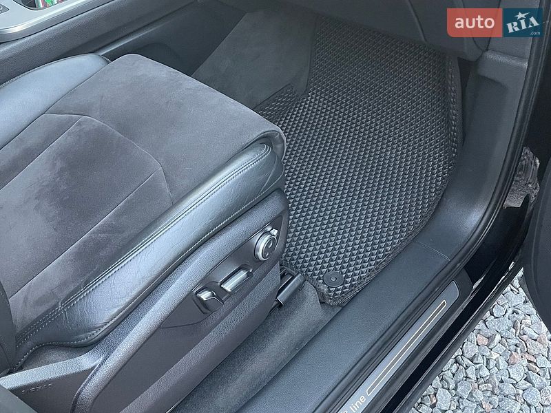 Позашляховик / Кросовер Audi Q7 2015 в Калуші