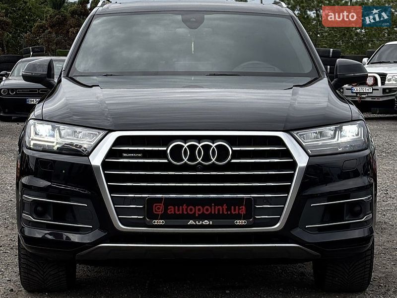 Позашляховик / Кросовер Audi Q7 2016 в Білогородці