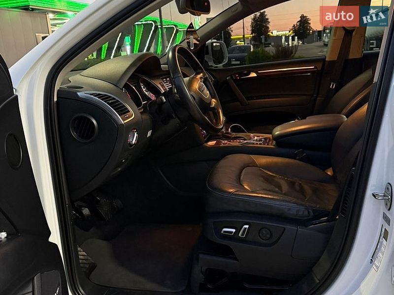 Позашляховик / Кросовер Audi Q7 2013 в Тернополі