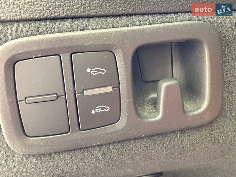 Позашляховик / Кросовер Audi Q7 2017 в Бахмачі