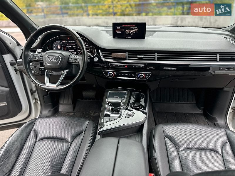 Внедорожник / Кроссовер Audi Q7 2018 в Киеве