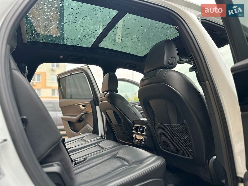 Внедорожник / Кроссовер Audi Q7 2018 в Киеве