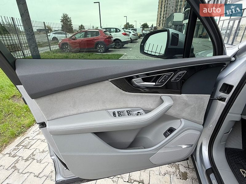 Внедорожник / Кроссовер Audi Q7 2016 в Черкассах фото 45 Внедорожник / Кроссовер Audi Q7 2016 в Черкассах