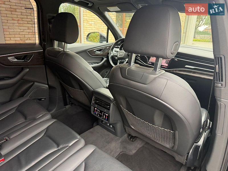 Внедорожник / Кроссовер Audi Q7 2019 в Луцке