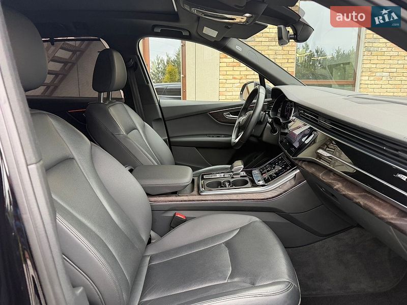 Внедорожник / Кроссовер Audi Q7 2019 в Луцке