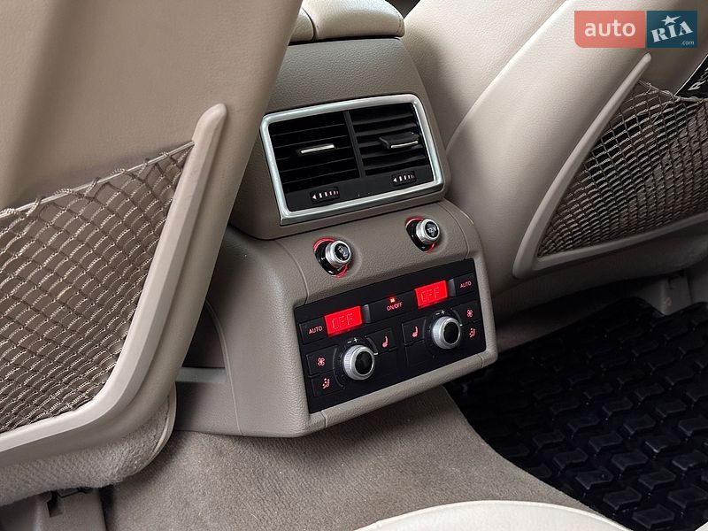 Позашляховик / Кросовер Audi Q7 2015 в Львові