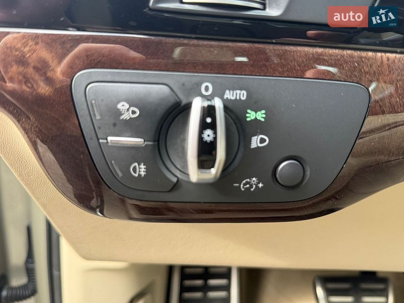 Внедорожник / Кроссовер Audi Q7 2016 в Николаеве