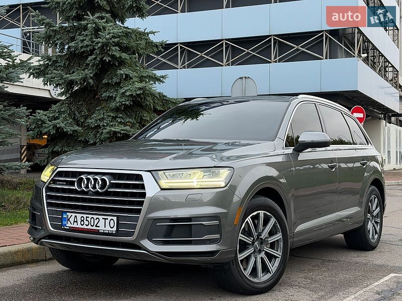 Позашляховик / Кросовер Audi Q7 2016 в Києві