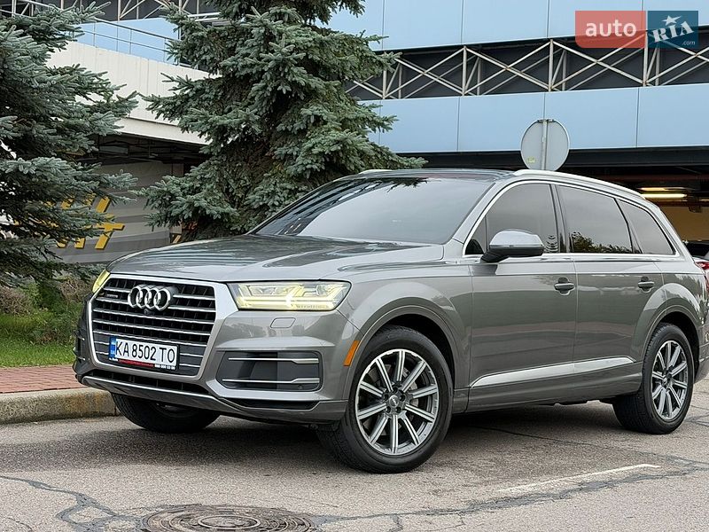 Позашляховик / Кросовер Audi Q7 2016 в Києві