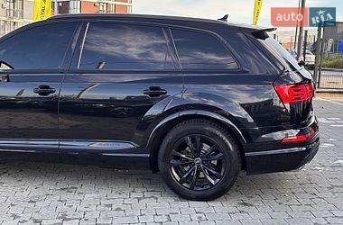 Внедорожник / Кроссовер Audi Q7 2017 в Львове