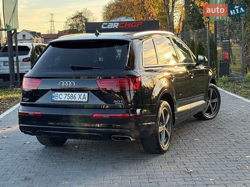 Внедорожник / Кроссовер Audi Q7 2016 в Стрые