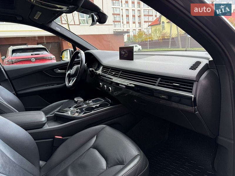 Позашляховик / Кросовер Audi Q7 2016 в Івано-Франківську