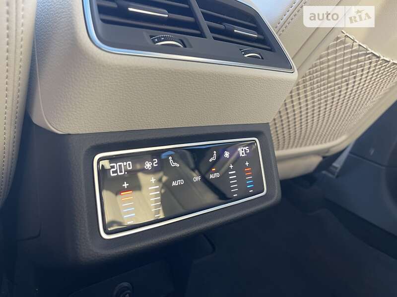 Позашляховик / Кросовер Audi Q8 e-tron 2023 в Хмельницькому