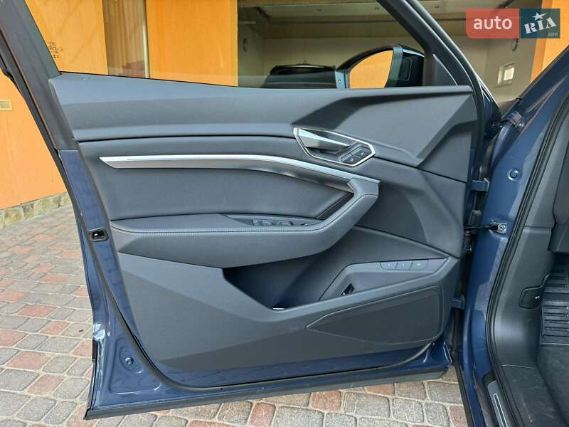 Внедорожник / Кроссовер Audi Q8 e-tron 2023 в Хмельницком фото 9 Внедорожник / Кроссовер Audi Q8 e-tron 2023 в Хмельницком