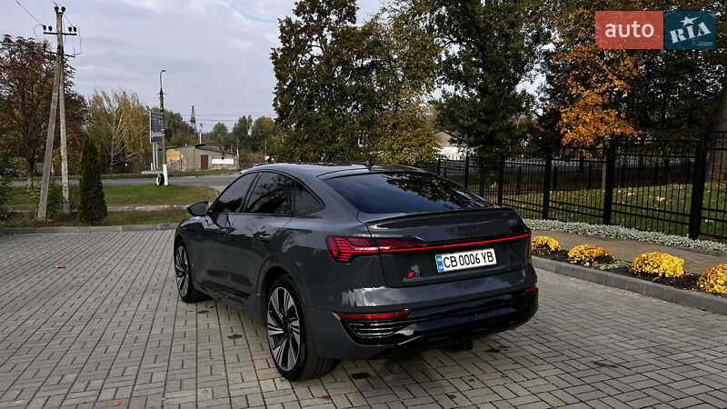 Внедорожник / Кроссовер Audi Q8 e-tron 2023 в Киеве