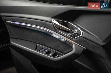 Внедорожник / Кроссовер Audi Q8 e-tron 2023 в 