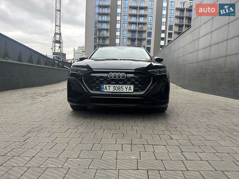 Внедорожник / Кроссовер Audi Q8 e-tron 2023 в Ивано-Франковске