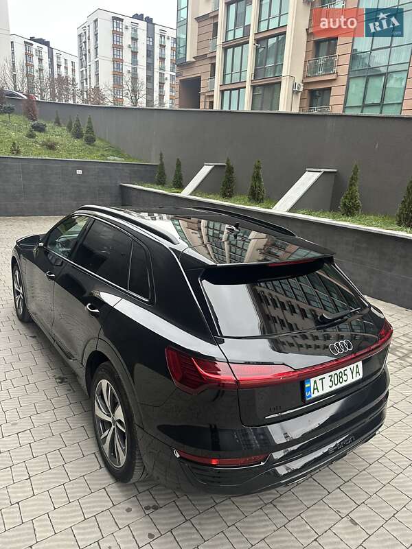 Внедорожник / Кроссовер Audi Q8 e-tron 2023 в Ивано-Франковске