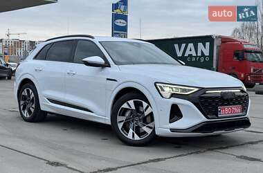 Позашляховик / Кросовер Audi Q8 e-tron 2024 в Києві