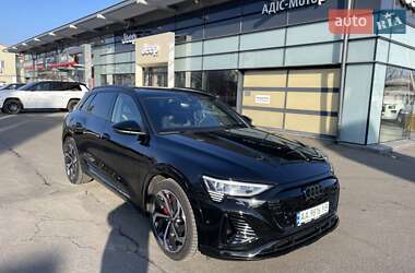 Позашляховик / Кросовер Audi Q8 e-tron 2024 в Одесі