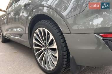 Внедорожник / Кроссовер Audi Q8 e-tron 2023 в 