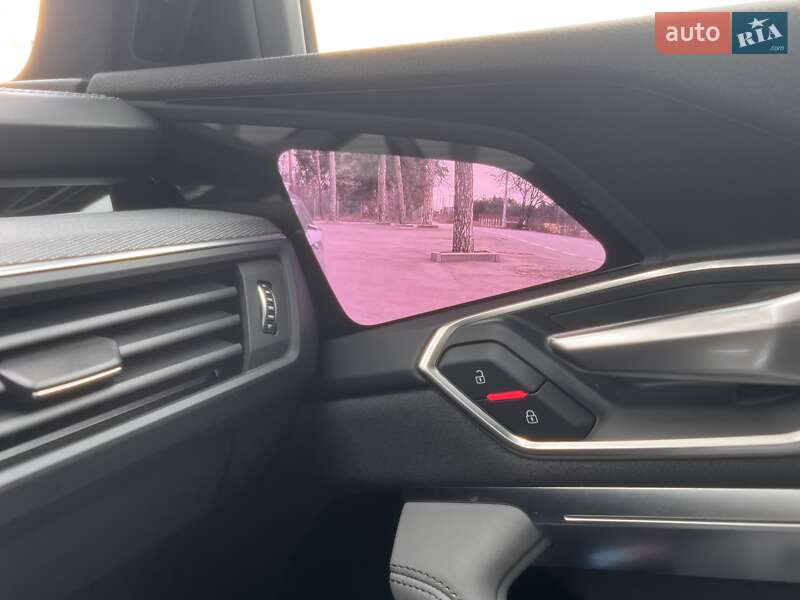 Внедорожник / Кроссовер Audi Q8 e-tron 2023 в Виннице