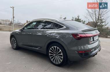 Внедорожник / Кроссовер Audi Q8 e-tron 2023 в 