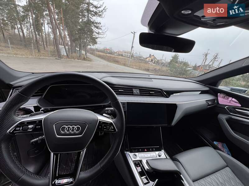 Внедорожник / Кроссовер Audi Q8 e-tron 2023 в Виннице