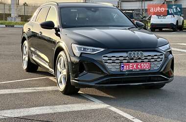 Внедорожник / Кроссовер Audi Q8 e-tron 2023 в 