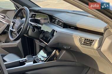 Внедорожник / Кроссовер Audi Q8 e-tron 2023 в 
