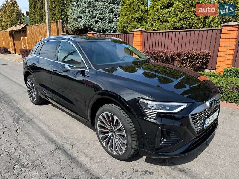 Внедорожник / Кроссовер Audi Q8 e-tron 2023 в Виннице