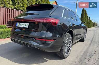 Внедорожник / Кроссовер Audi Q8 e-tron 2023 в 