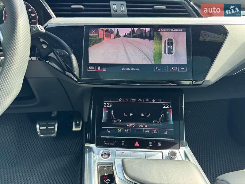 Внедорожник / Кроссовер Audi Q8 e-tron 2023 в Виннице
