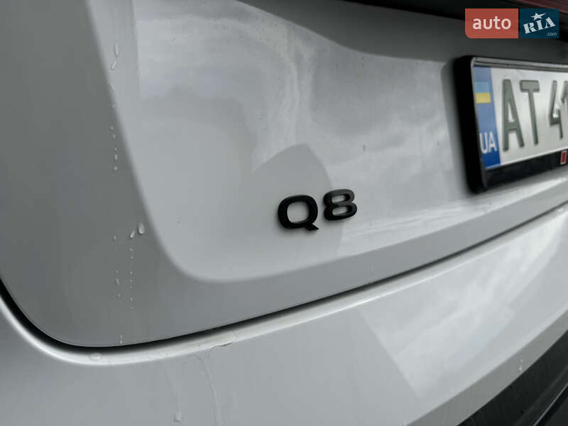Позашляховик / Кросовер Audi Q8 e-tron 2023 в Івано-Франківську