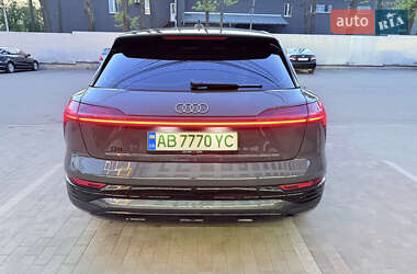 Внедорожник / Кроссовер Audi Q8 e-tron 2023 в 