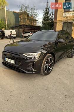 Внедорожник / Кроссовер Audi Q8 e-tron 2023 в 