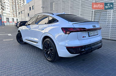 Внедорожник / Кроссовер Audi Q8 e-tron 2023 в 