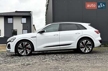 Внедорожник / Кроссовер Audi Q8 e-tron 2024 в 