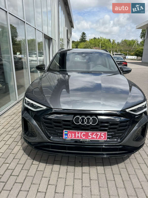 Внедорожник / Кроссовер Audi Q8 e-tron 2023 в Ровно