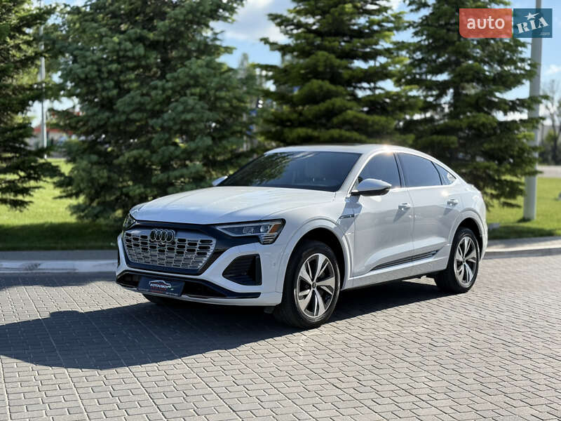 Audi Q8 e-tron 2023