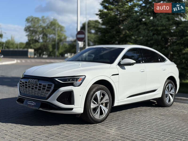 Внедорожник / Кроссовер Audi Q8 e-tron 2023 в Одессе