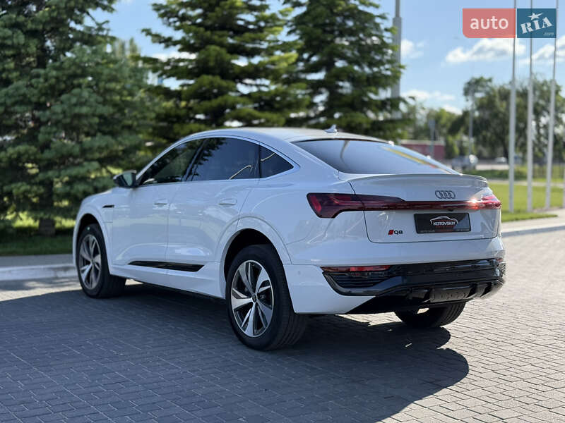 Внедорожник / Кроссовер Audi Q8 e-tron 2023 в Одессе