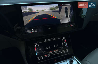 Внедорожник / Кроссовер Audi Q8 e-tron 2023 в 
