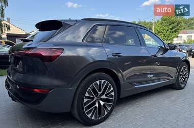 Внедорожник / Кроссовер Audi Q8 e-tron 2023 в 