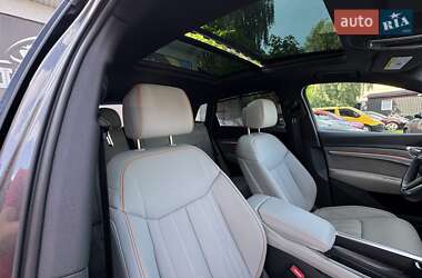 Внедорожник / Кроссовер Audi Q8 e-tron 2023 в 