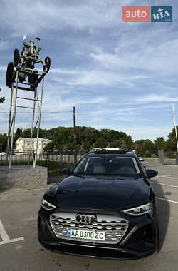 Внедорожник / Кроссовер Audi Q8 e-tron 2023 в 